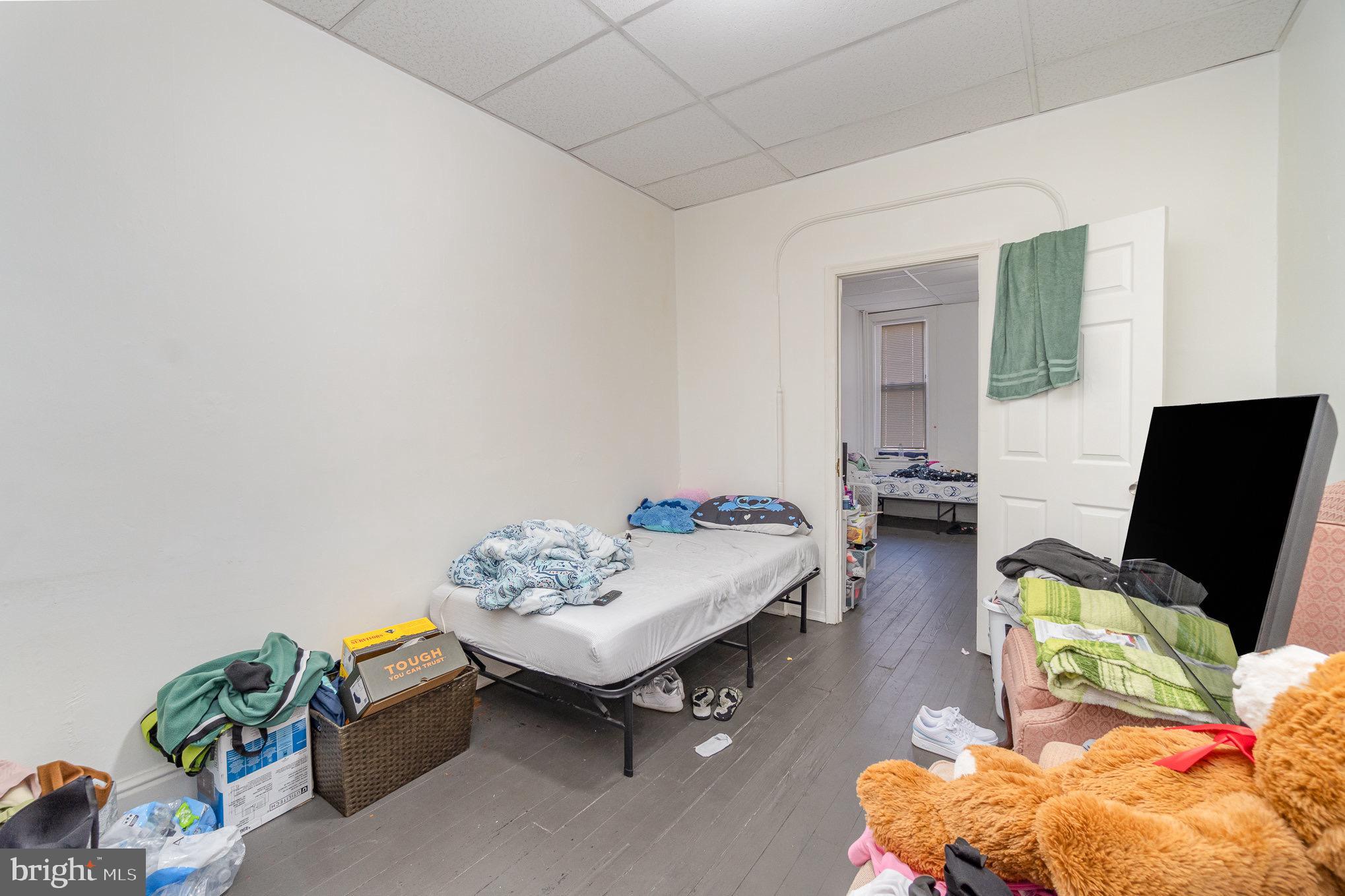 281 West Cottage Place York, PA 17401 - Photo 16 of 30 a living room with furniture and a table