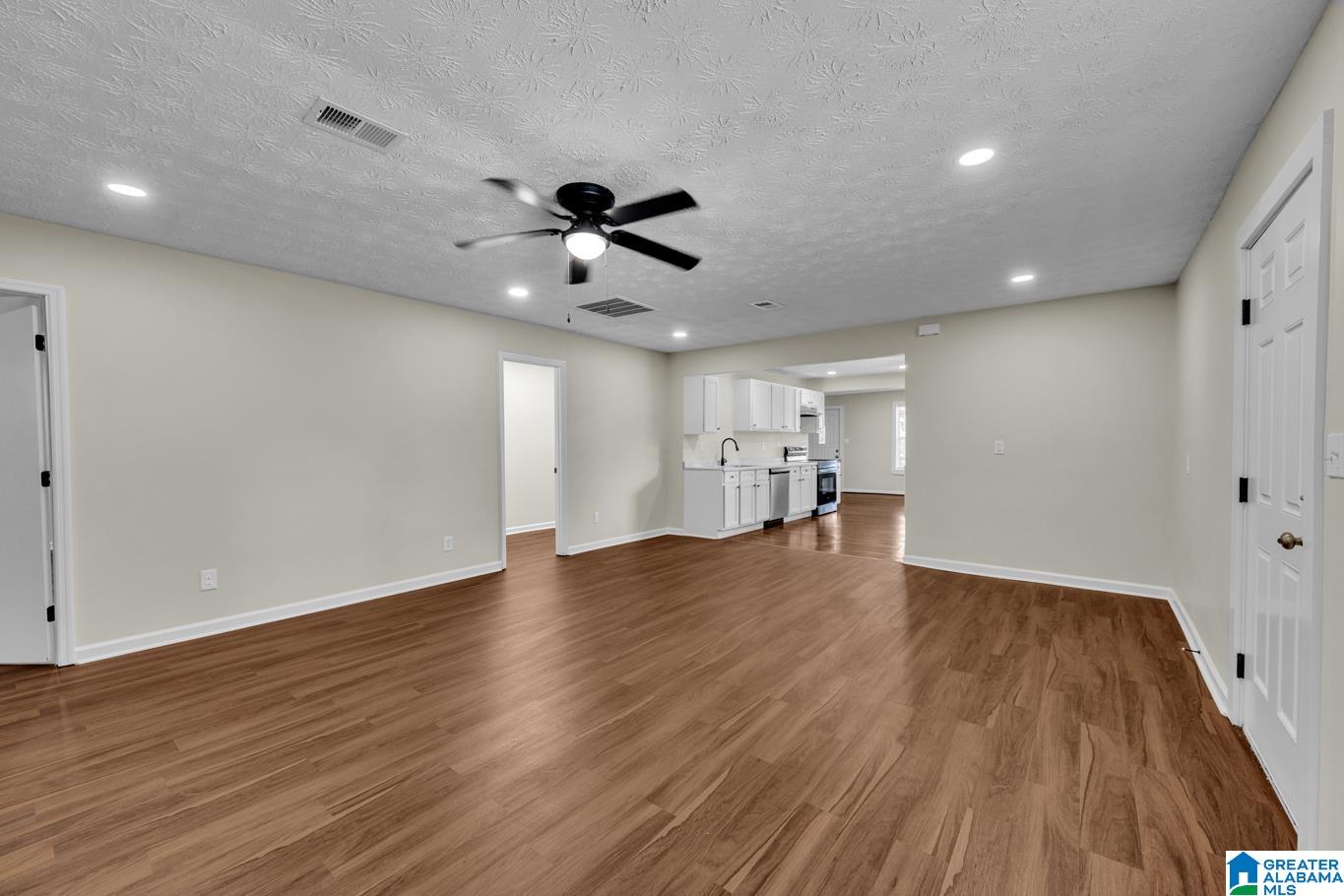1332 14th Place Southwest Birmingham, AL 35211 - Photo 8 of 29