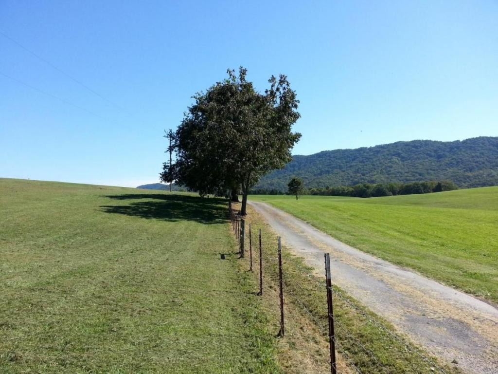 Tbd Tbd Simpson Road Church Hill, TN 37642 - Photo 4 of 9 Photo 4