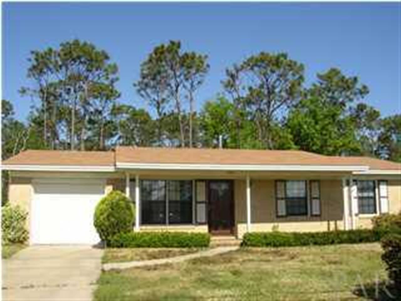 5575 Hibiscus Road Pensacola, FL 32504 - Photo 1 of 14 Gallery Image 1
