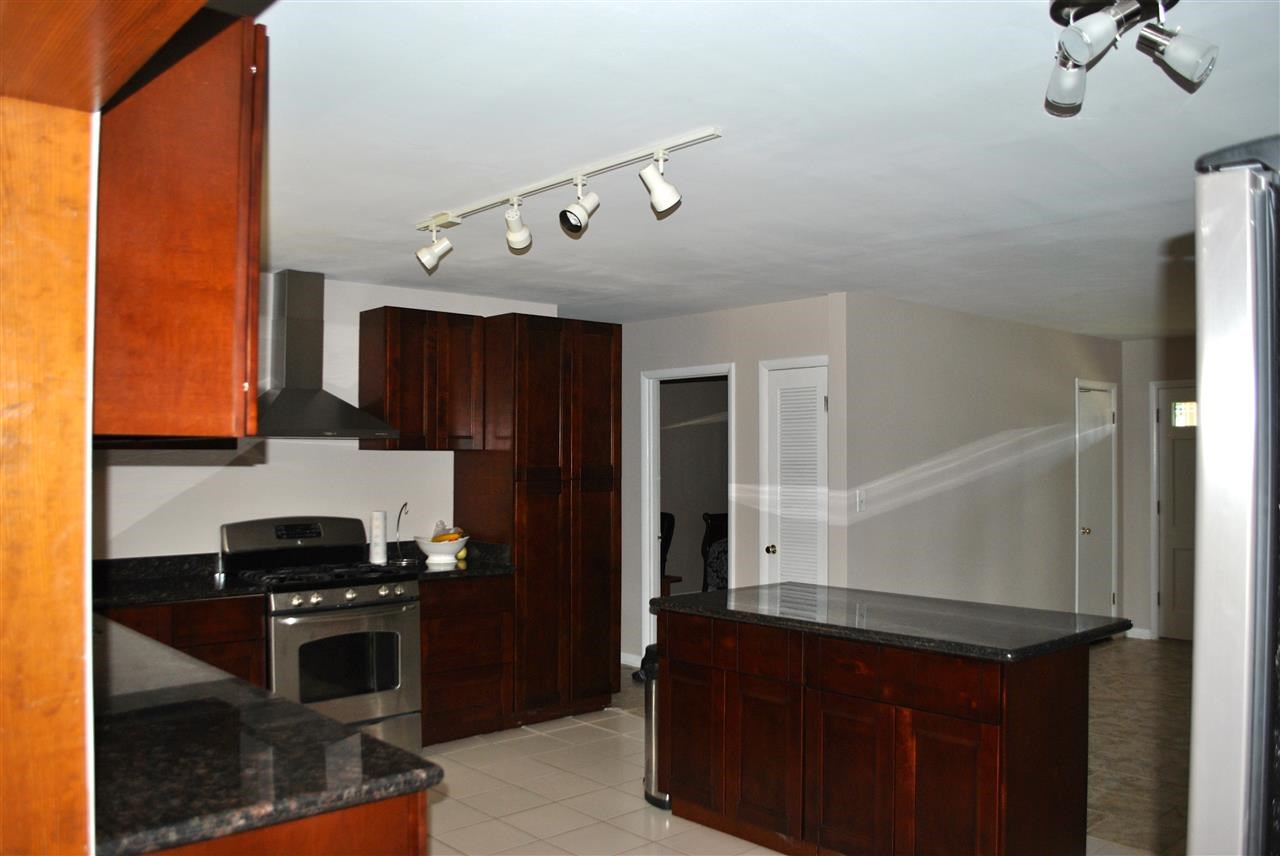 5575 Hibiscus Road Pensacola, FL 32504 - Photo 5 of 14 Gallery Image 5