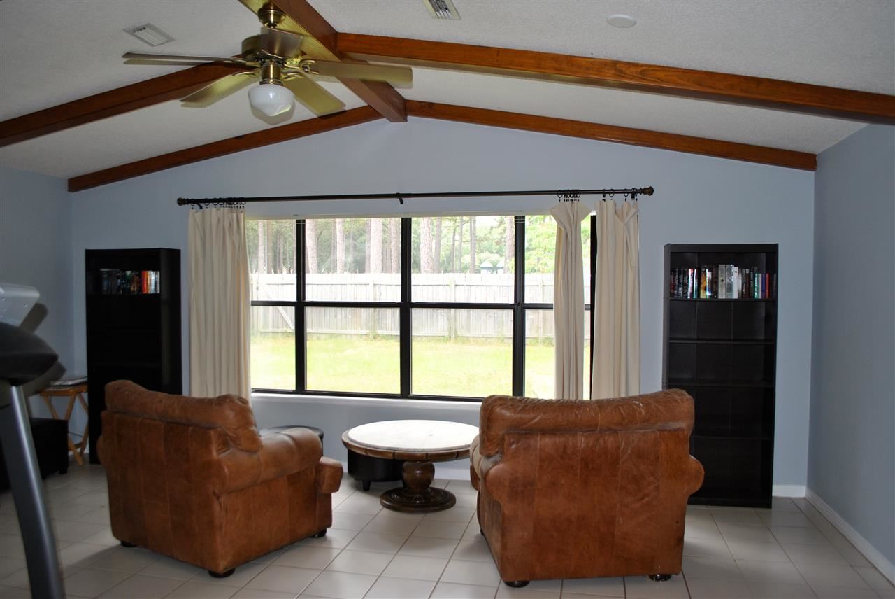 5575 Hibiscus Road Pensacola, FL 32504 - Photo 9 of 14 Gallery Image 9