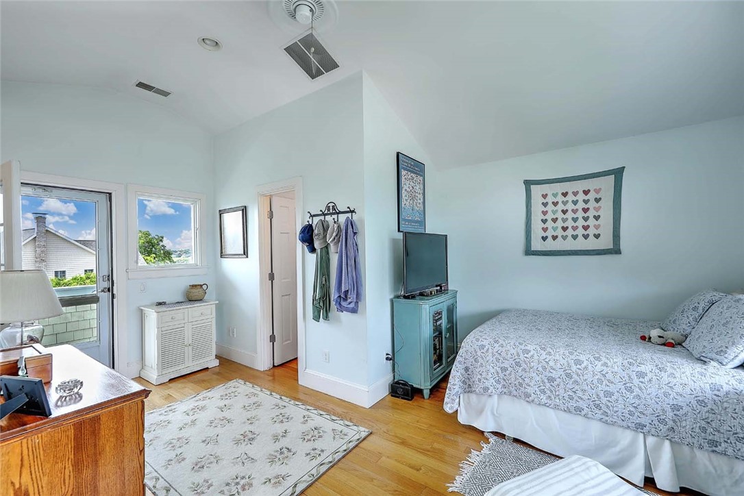 33 Withington Road Narragansett, RI 02882 - Photo 36 of 48