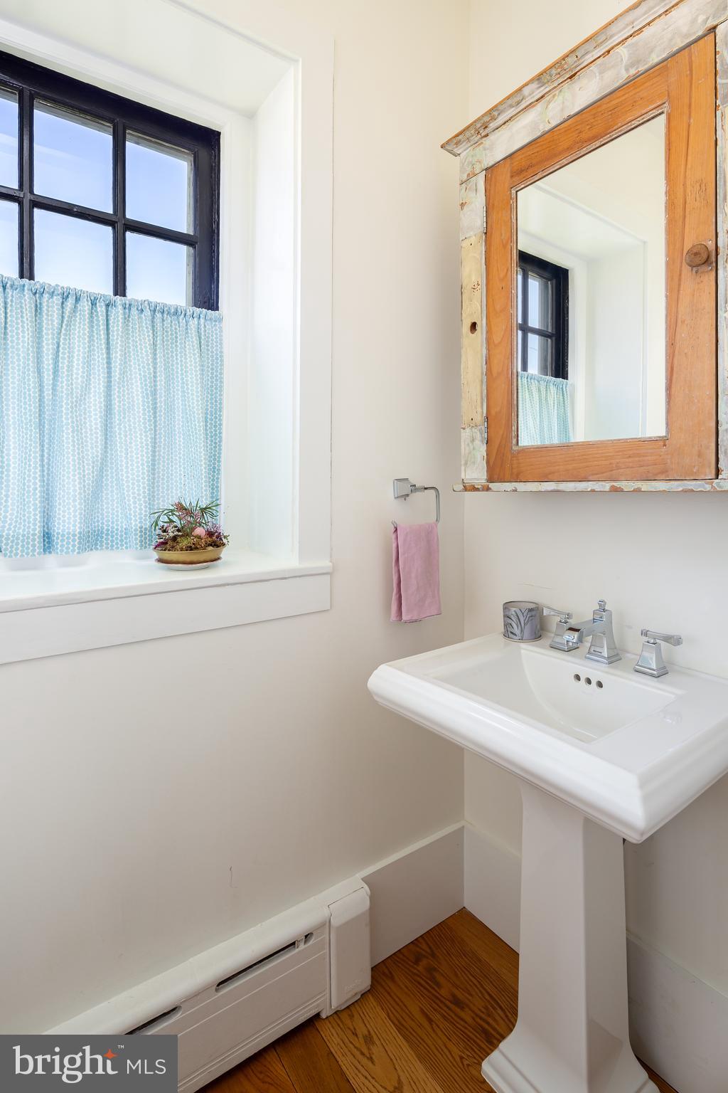116 Llanfair Road Ardmore, PA 19003 - Photo 26 of 61 Main Level Powder Room