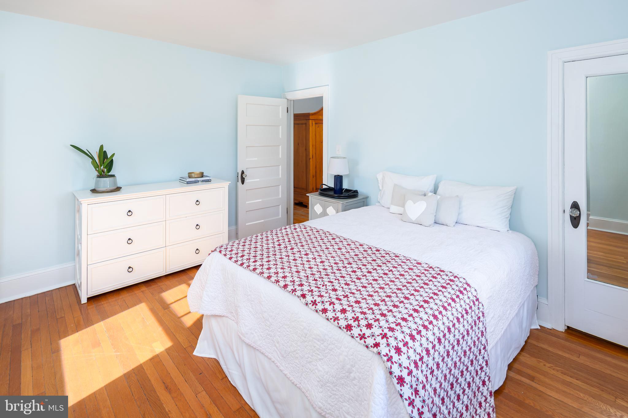 116 Llanfair Road Ardmore, PA 19003 - Photo 33 of 61 Bedroom #2 w/ En Suite Bathroom