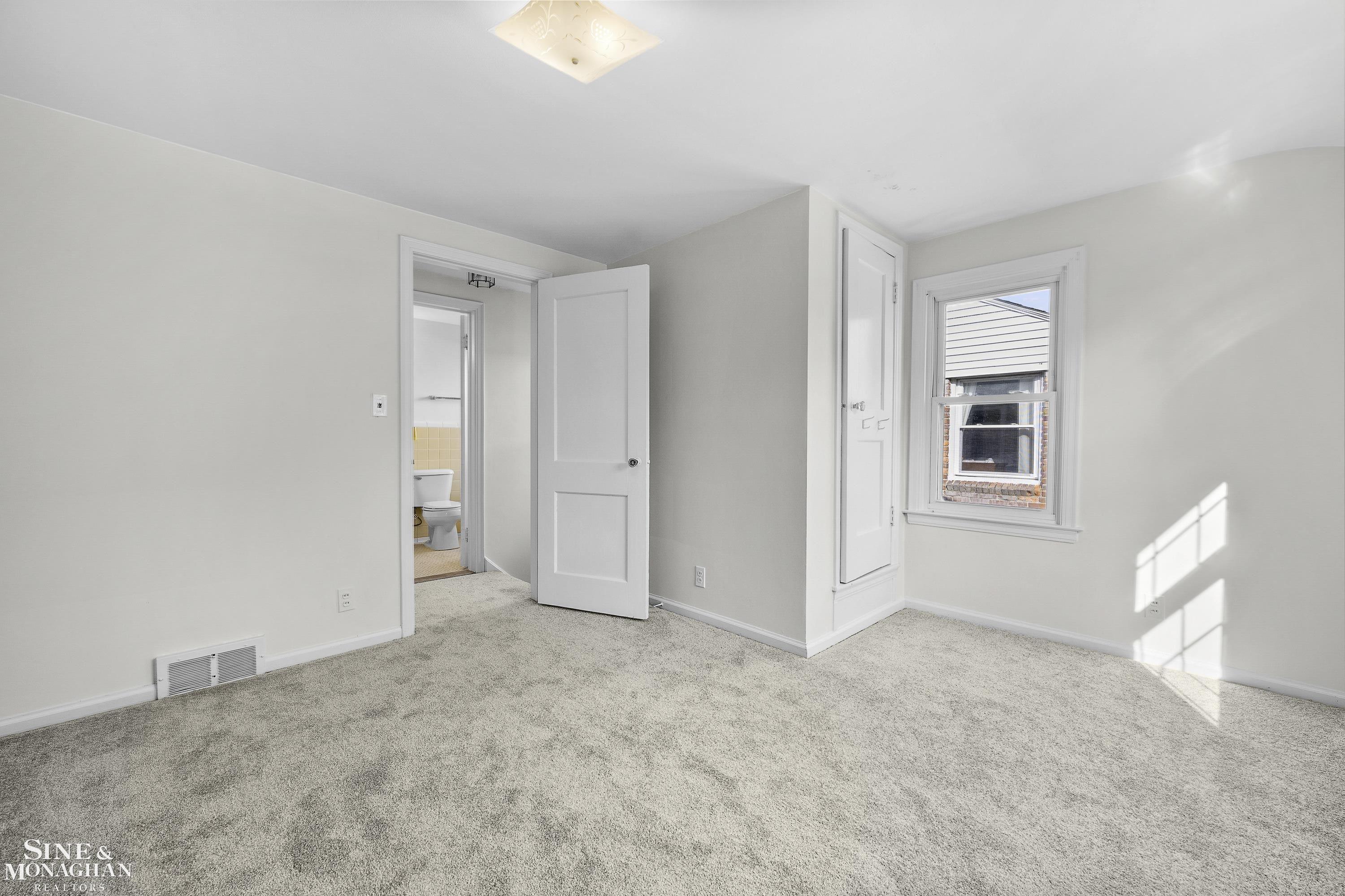 419 Moross Road Grosse Pointe Farms, MI 48236 - Photo 17 of 32
