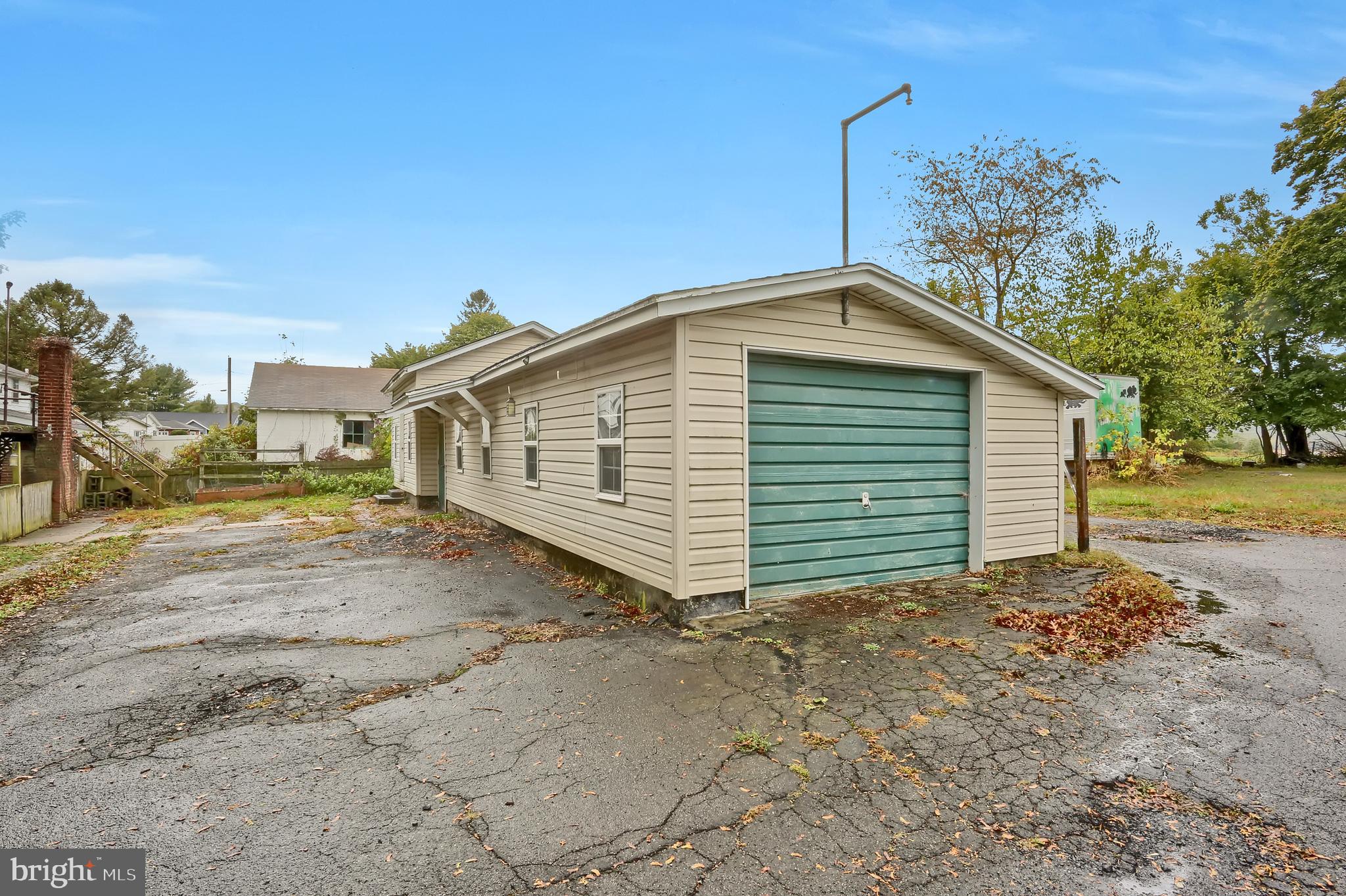 318 West Main Street Valley View, PA 17983 - Photo 40 of 46 a backyard of a house