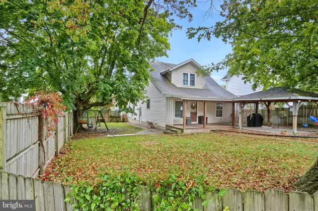 $229,950 | 318 West Main Street, Valley View, PA 17983