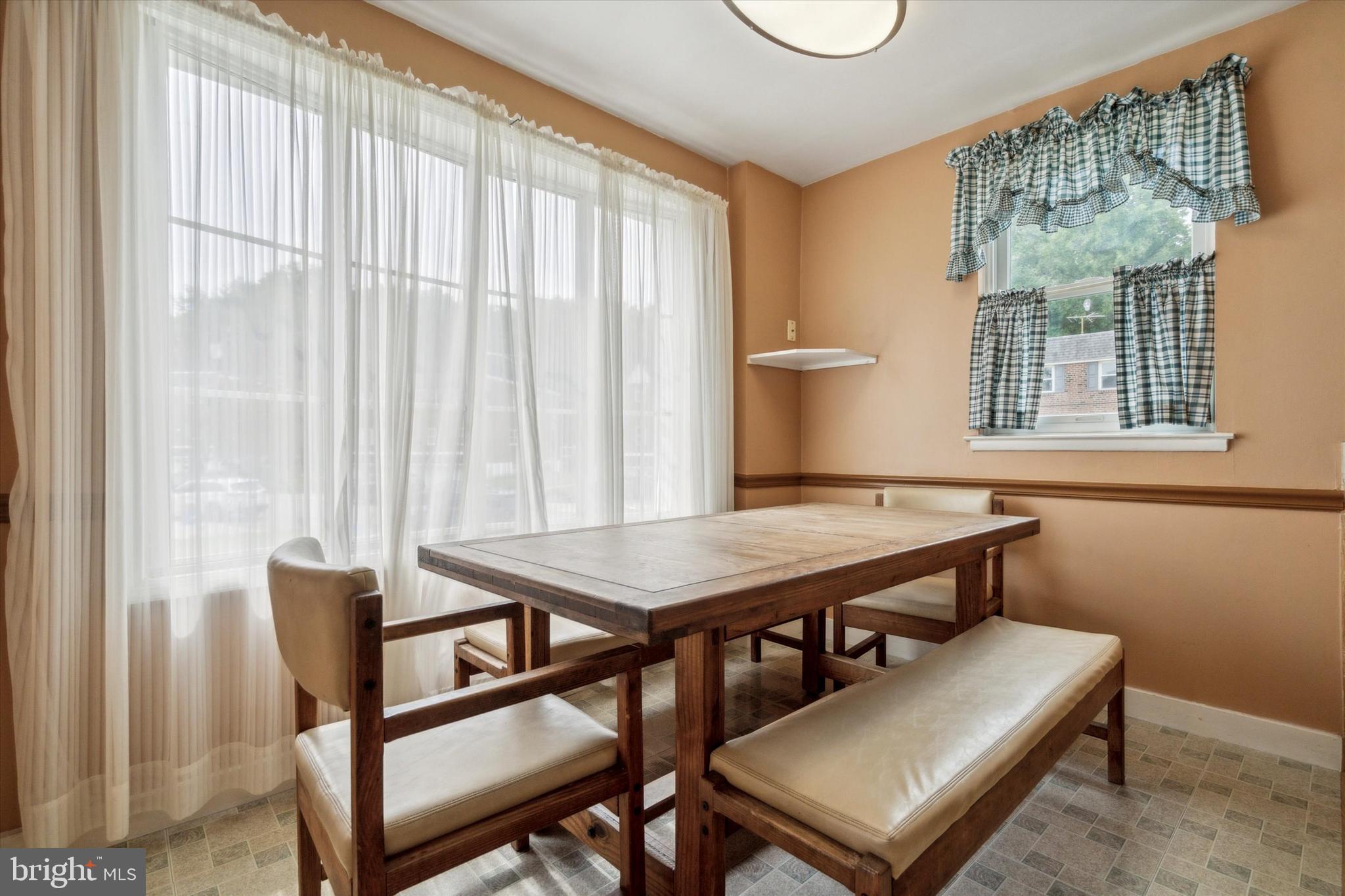 11856 Sewell Road Philadelphia, PA 19116 - Photo 5 of 15