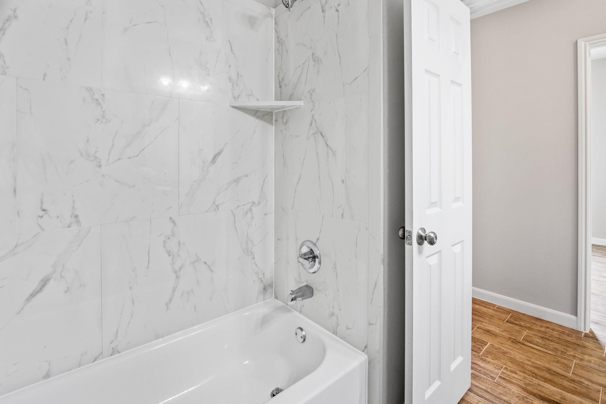 5911 Westover Street Houston, TX 77033 - Photo 16 of 21