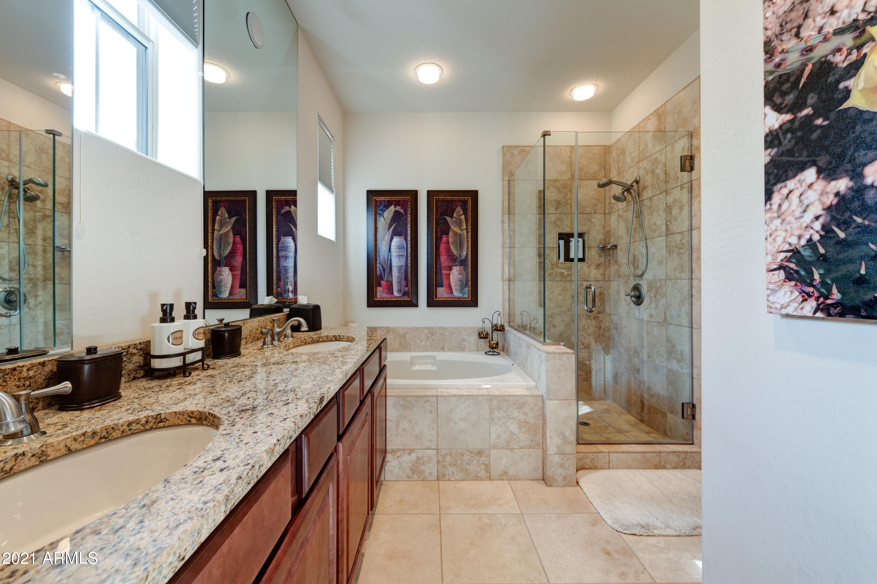 3935 East Rough Rider Road, Unit 1132 Phoenix, AZ 85050 - Photo 12 of 24 012_Master Bathroom
