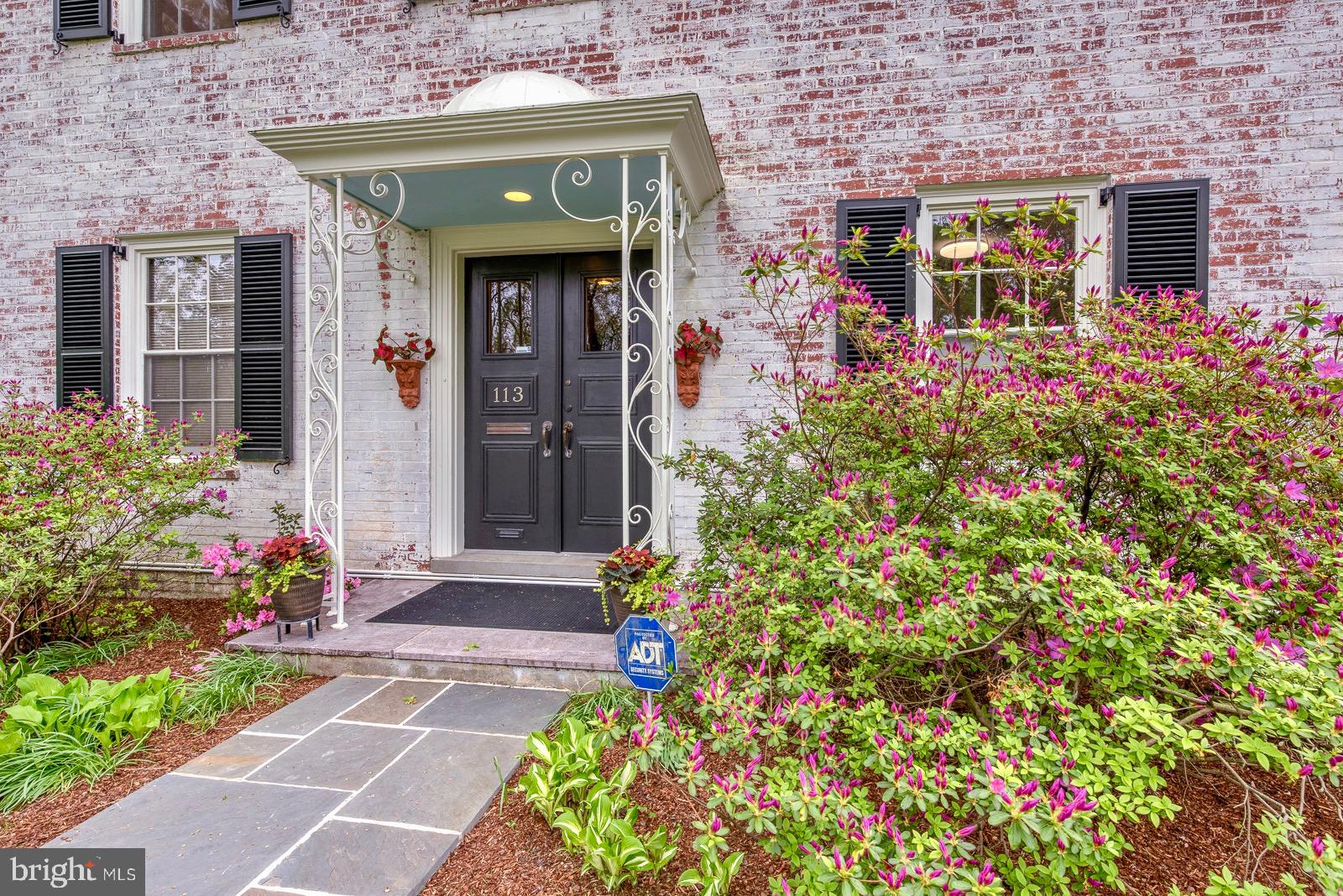 113 St Dunstans Road Baltimore, MD 21212 - Photo 2 of 45 Exterior (Front Porch)
