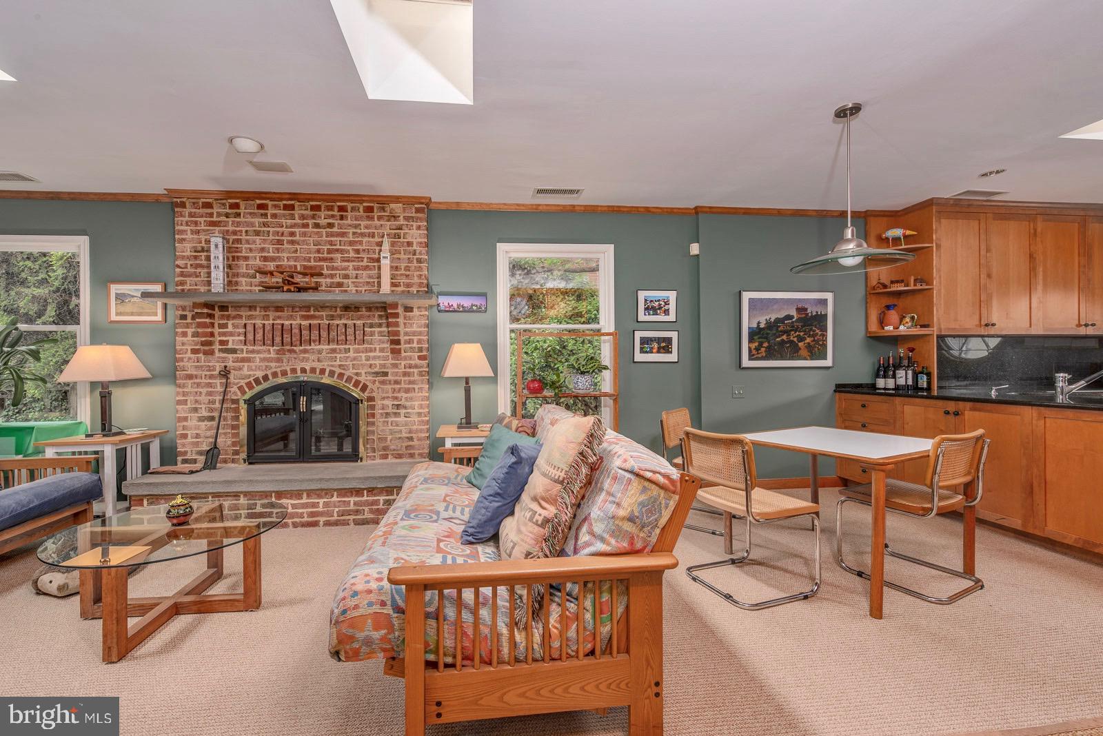 113 St Dunstans Road Baltimore, MD 21212 - Photo 11 of 45 Family Room & Breakfast Room