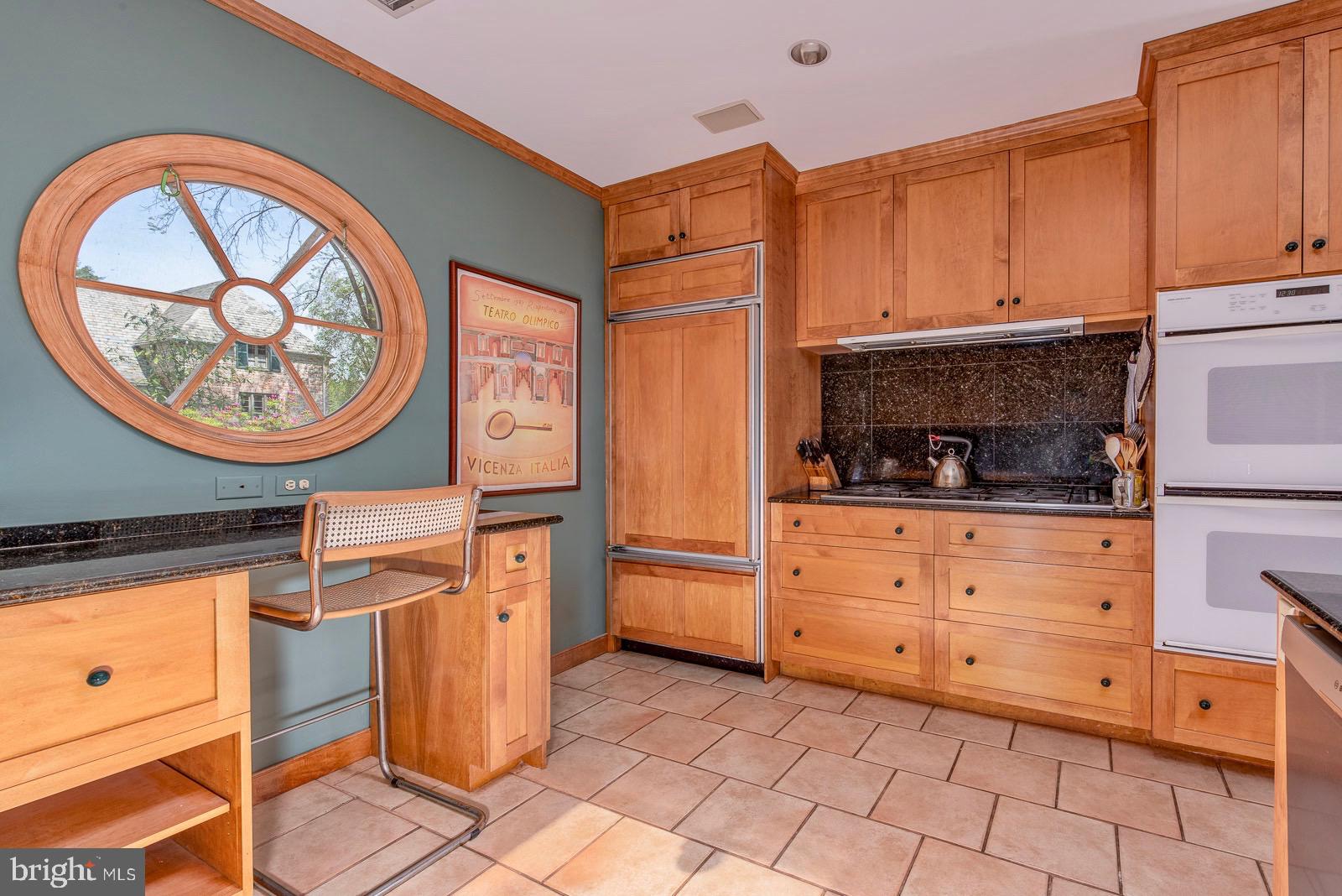 113 St Dunstans Road Baltimore, MD 21212 - Photo 8 of 45 Kitchen