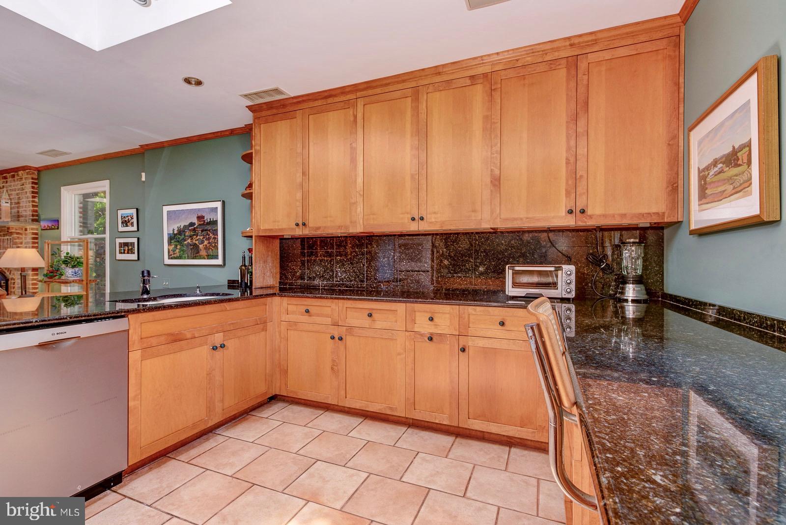 113 St Dunstans Road Baltimore, MD 21212 - Photo 9 of 45 Kitchen