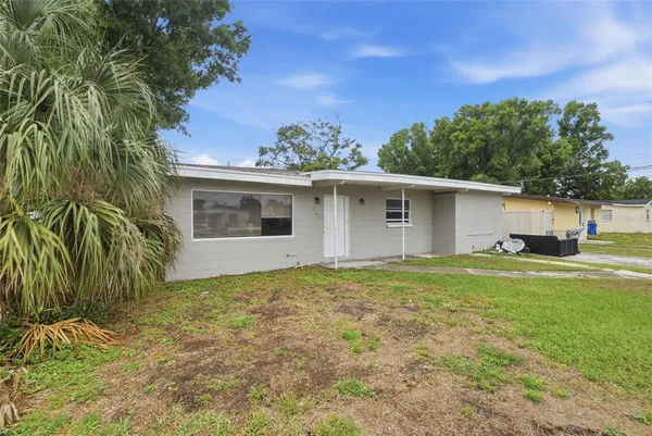 $293,900 | 5209 South 80th Street, Tampa, FL 33619
