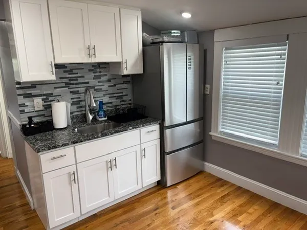 $2,450 | 71 Hewlett Street, Unit 3, Boston, MA 02131
