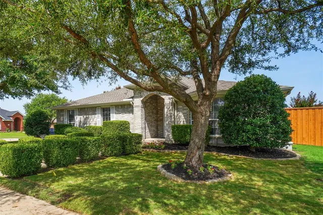 $2,600 | 9907 Divine Court, Frisco, TX 75033