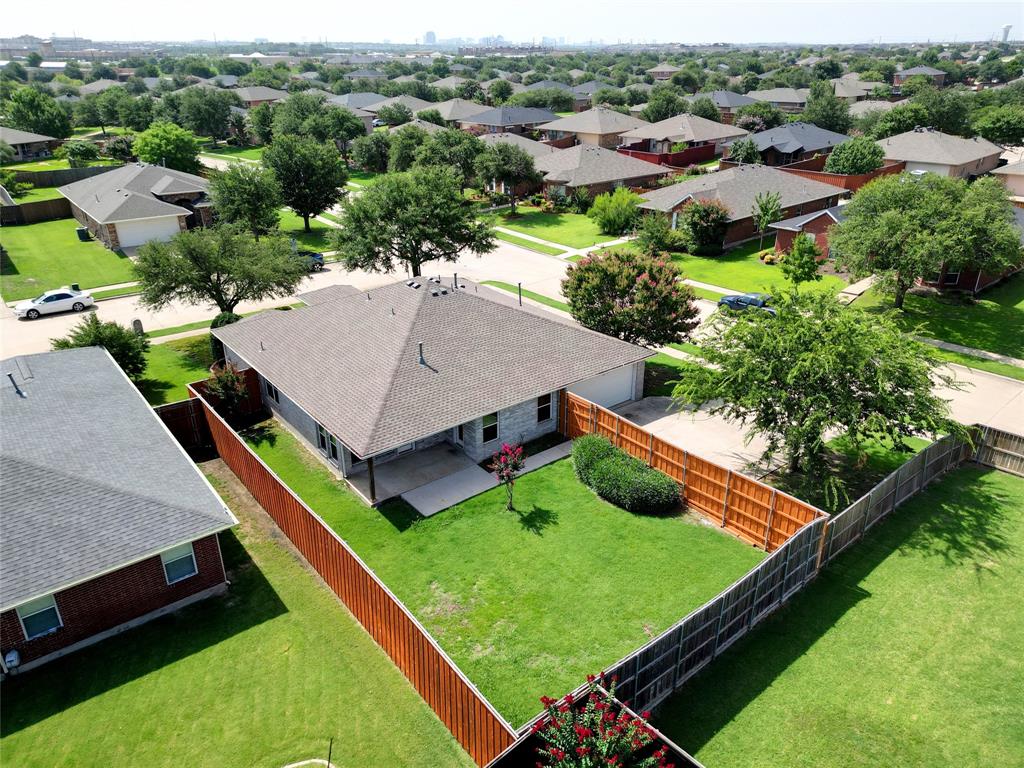 9907 Divine Court Frisco, TX 75033 - Photo 28 of 31 Aerial perspective of suburban area