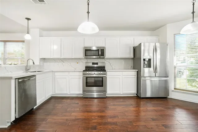 $2,600 | 9907 Divine Court, Frisco, TX 75033