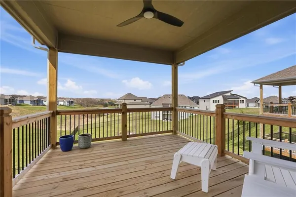 $640,000 | 7080 Northwest Forest Lakes Drive, Parkville, MO 64152