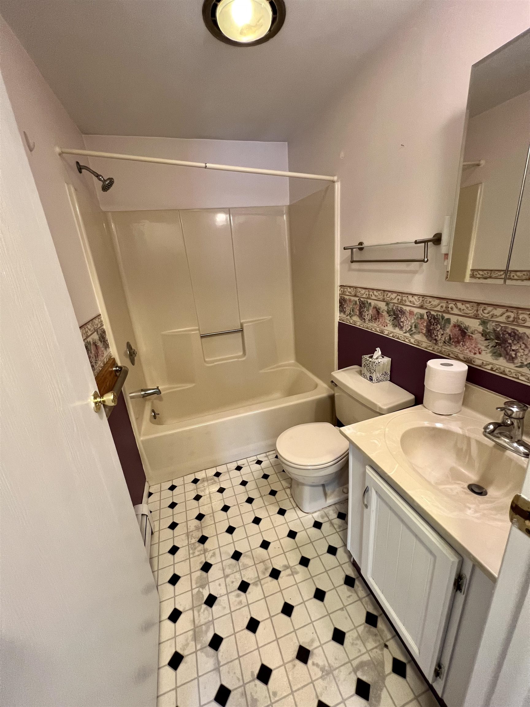 142 Windsor Way Barnstead, NH 03225 - Photo 8 of 17 Gallery Image 8