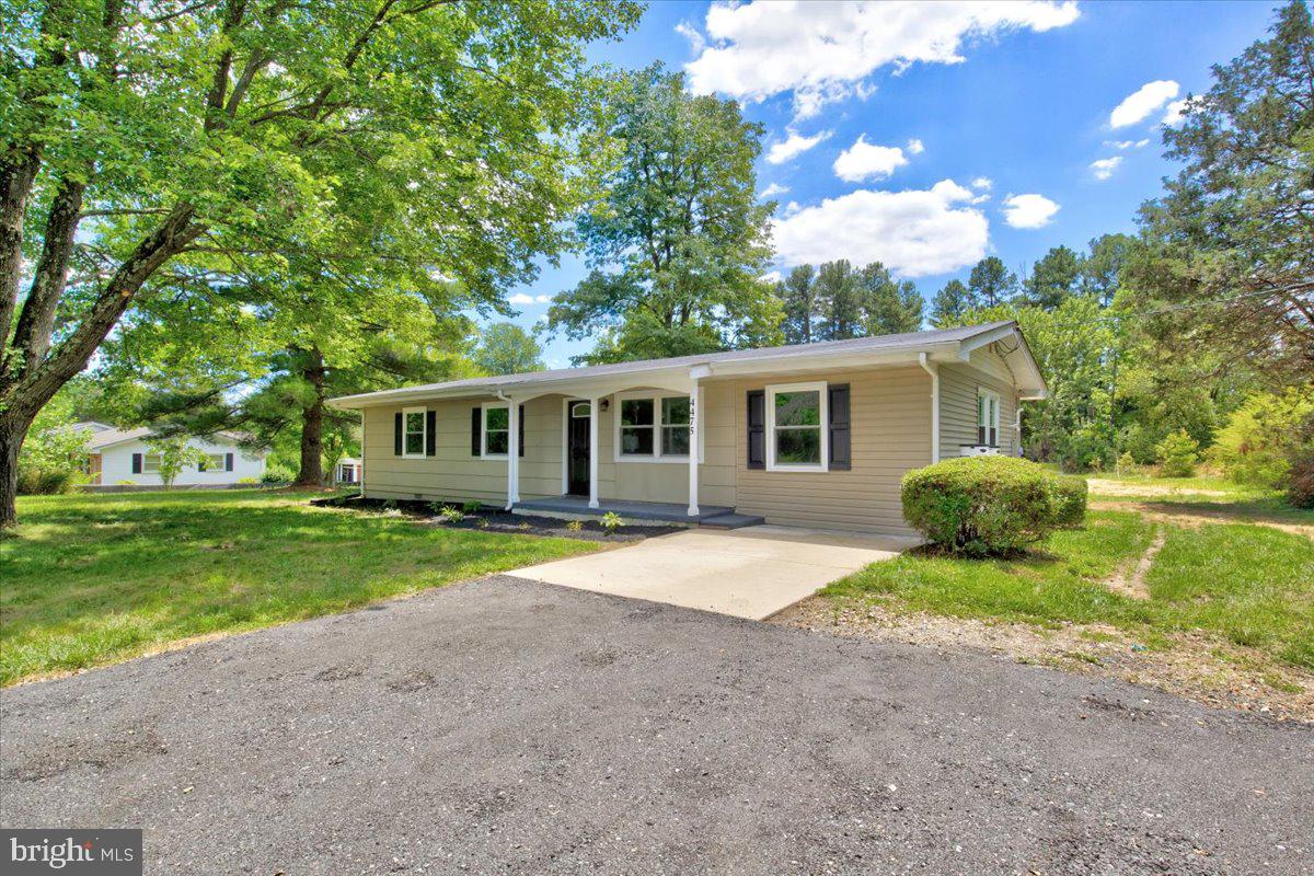 4475 Padgett Road White Plains, MD 20695 - Photo 4 of 35 Gallery Image 4