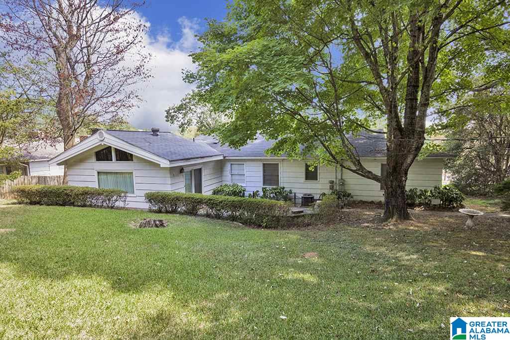 2300 Shades Crest Road Birmingham, AL 35216 - Photo 5 of 20
