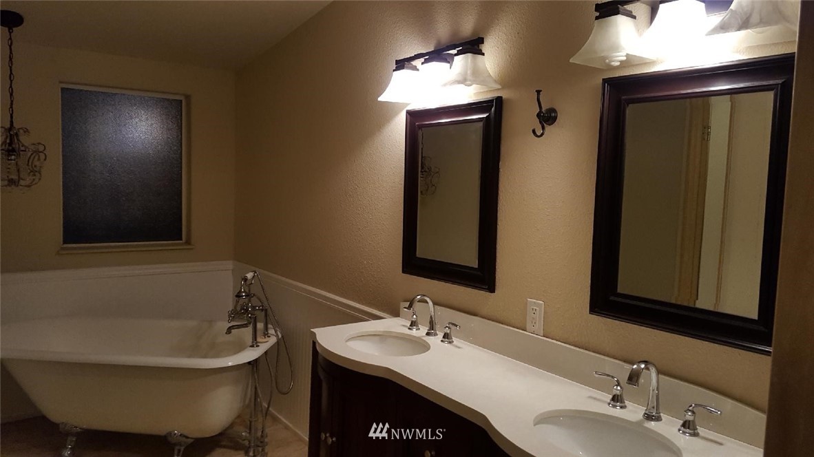 13777 Fagerud Road Southeast Olalla, WA 98359 - Photo 17 of 25 Gallery Image 17