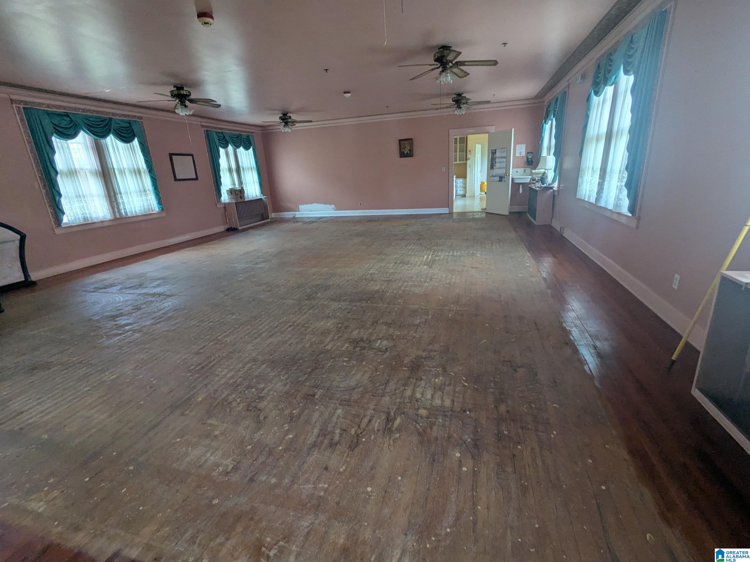 614 Chaffee Street Talladega, AL 35160 - Photo 7 of 27