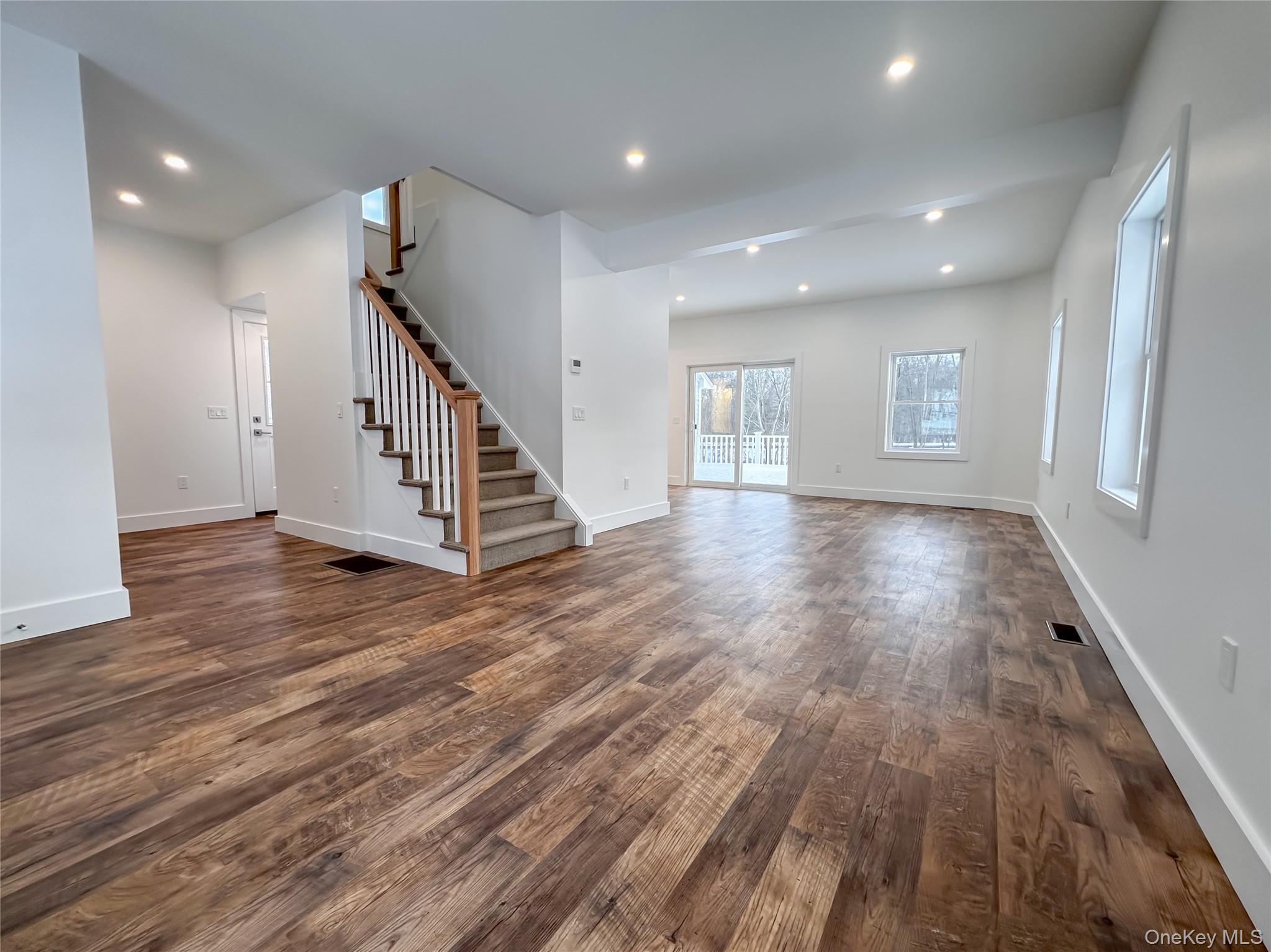 106 Wigsten Road Pleasant Valley, NY 12569 - Photo 7 of 30