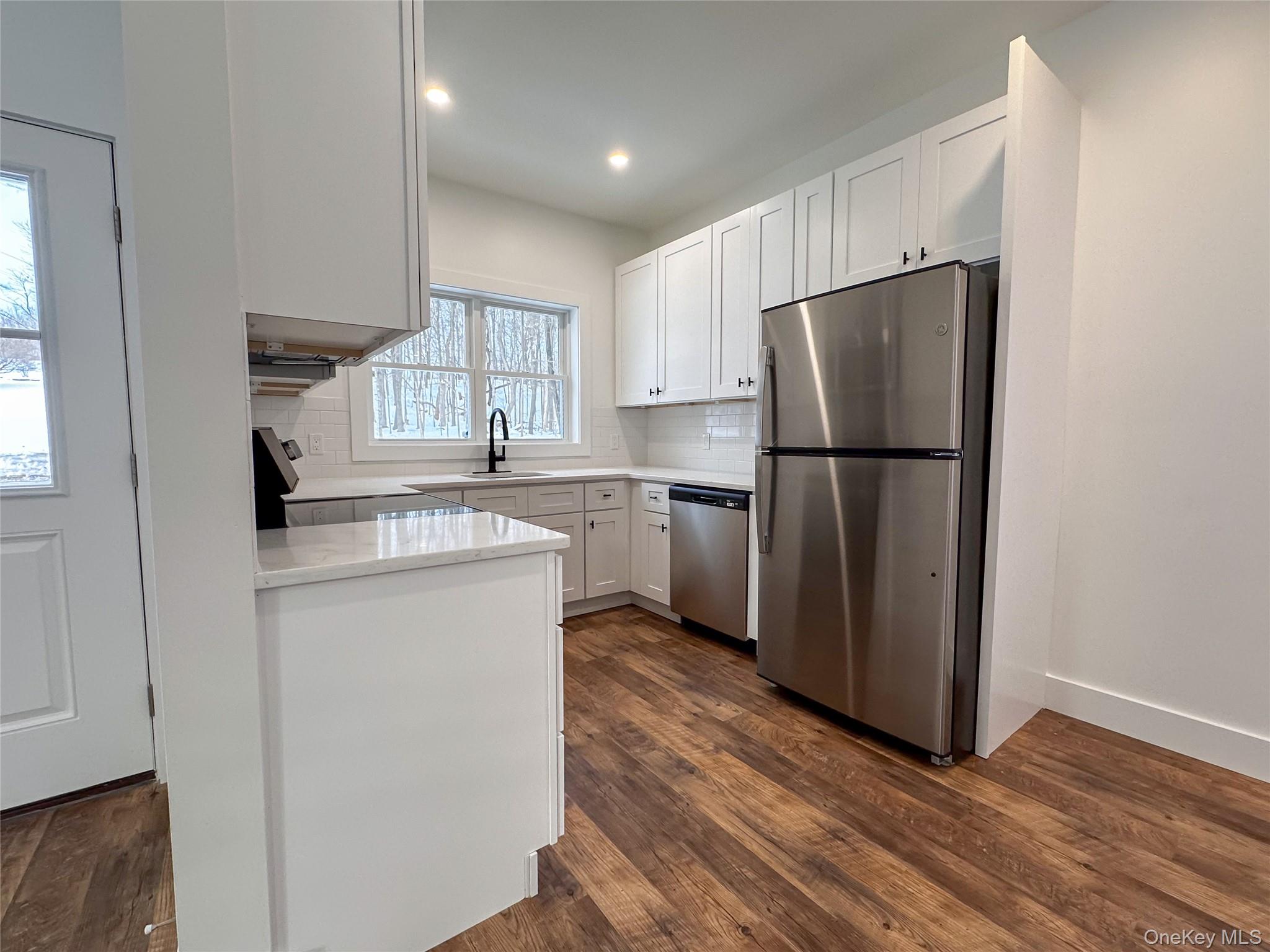 106 Wigsten Road Pleasant Valley, NY 12569 - Photo 8 of 30