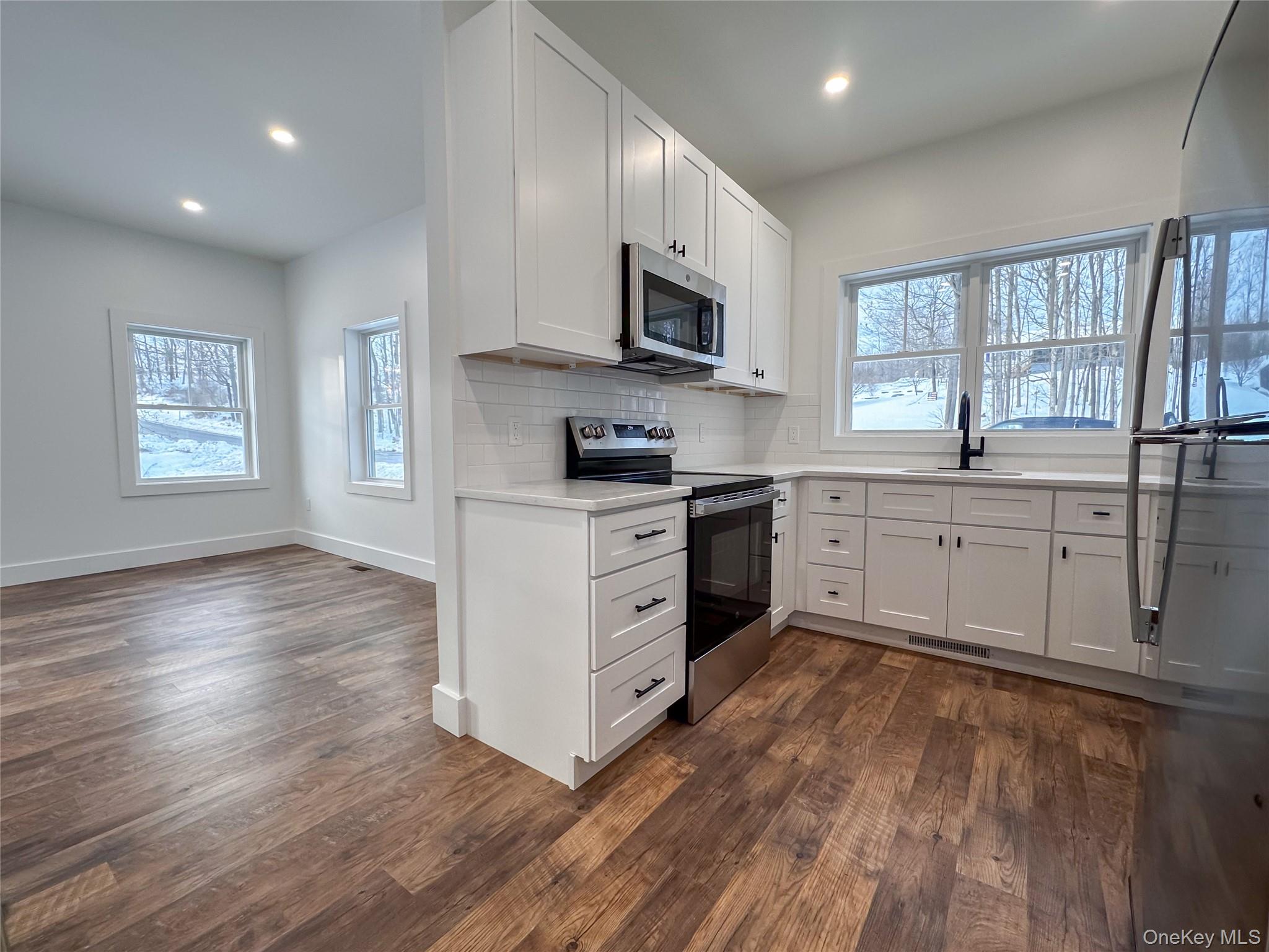 106 Wigsten Road Pleasant Valley, NY 12569 - Photo 9 of 30