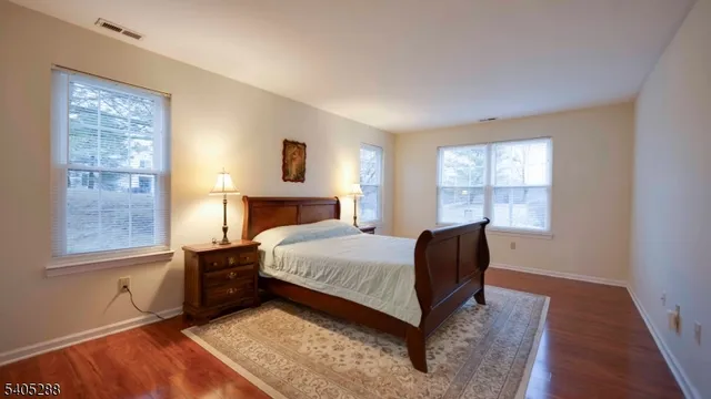 $279,000 | 402 Hunt Drive, Milford, NJ 08848