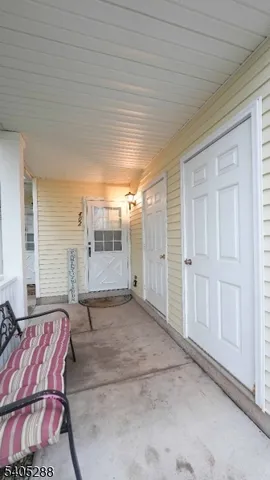 $279,000 | 402 Hunt Drive, Milford, NJ 08848