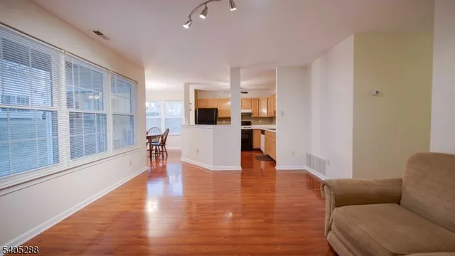 $279,000 | 402 Hunt Drive, Milford, NJ 08848