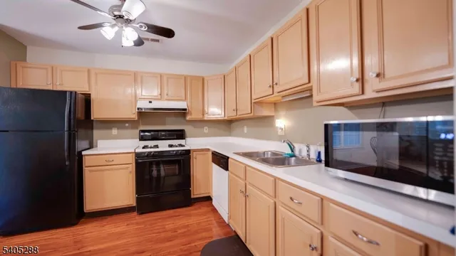 $279,000 | 402 Hunt Drive, Milford, NJ 08848