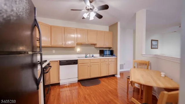 $279,000 | 402 Hunt Drive, Milford, NJ 08848
