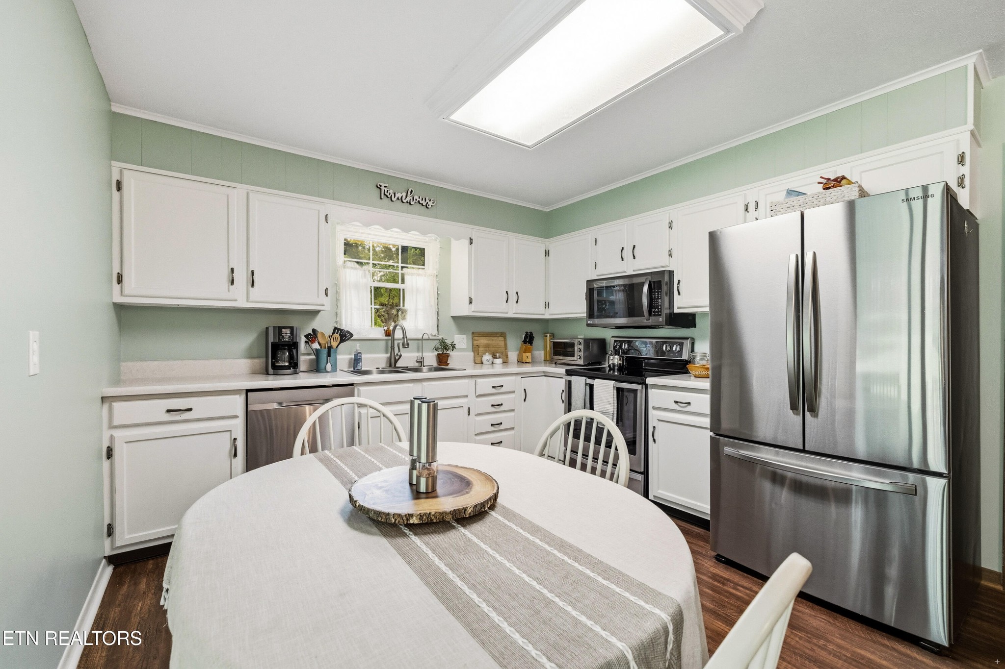 288 Mountain View Road Heiskell, TN 37754 - Photo 5 of 37 Gallery Image 5