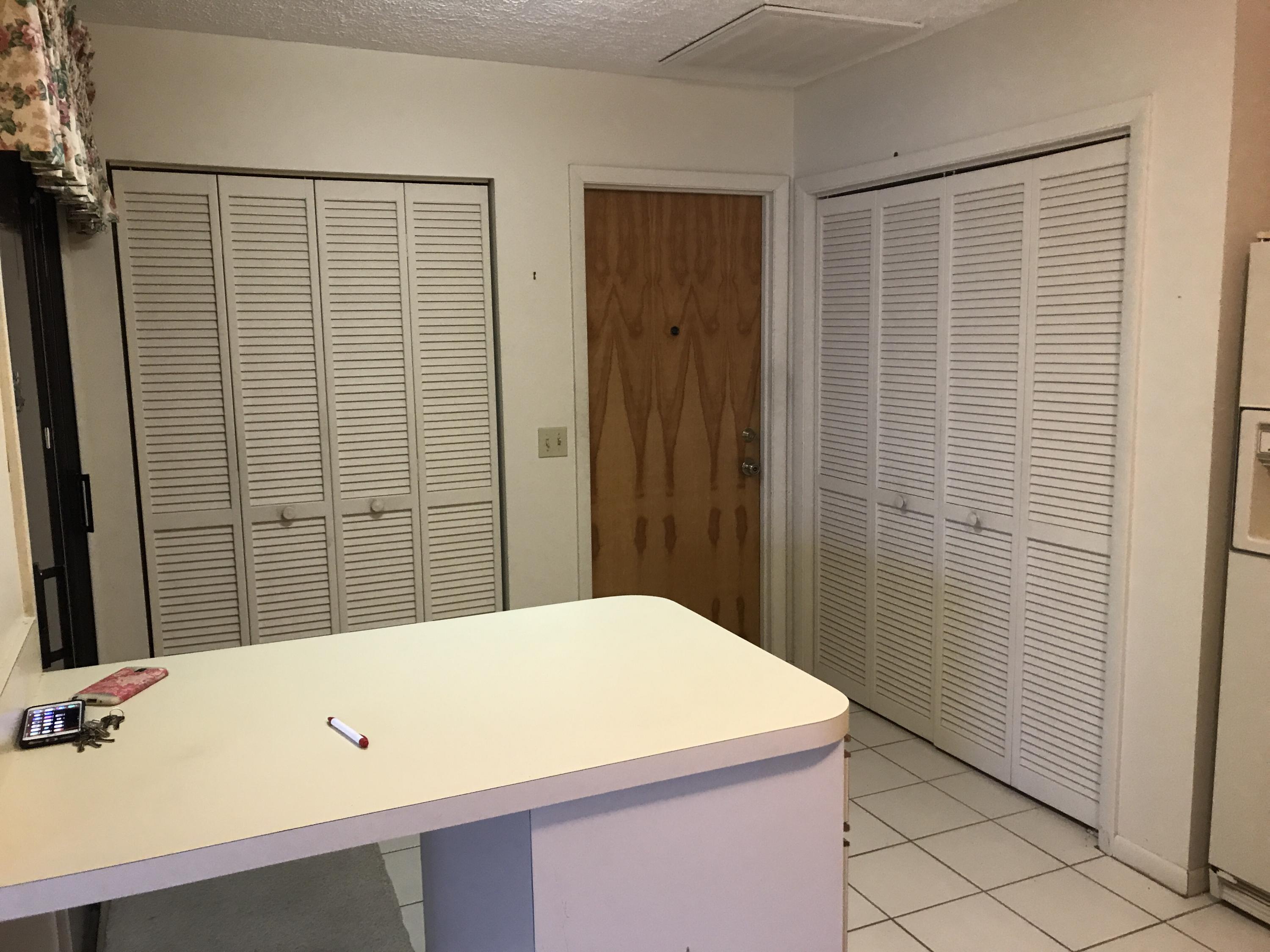 2060 Colonial Road, Unit 6 Fort Pierce, FL 34950 - Photo 8 of 23 Kitchen (1)