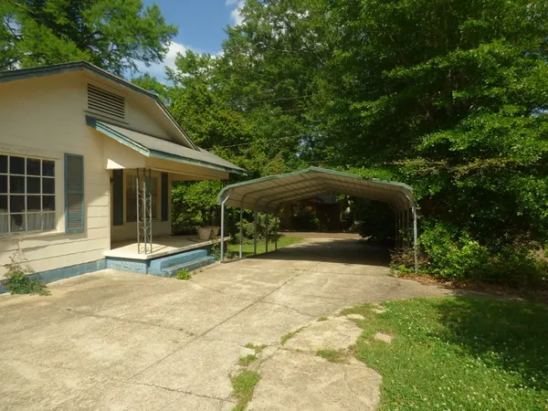 $70,000 | 710 Beech Street, McComb, MS 39648