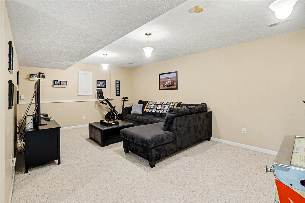 7368 Cherry Avenue Jenison, MI 49428 - Photo 17 of 37
