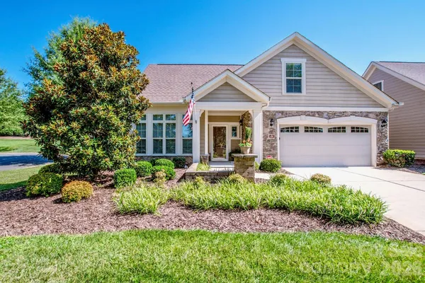 $644,000 | 147 Brawley Point Circle, Mooresville, NC 28117