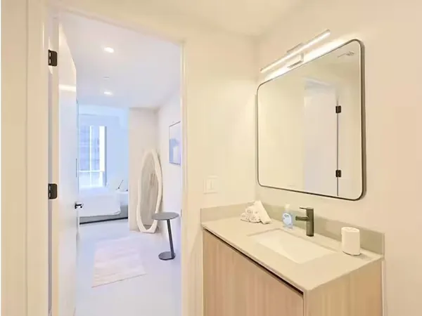 $680,000 | 121 Northeast 5th Street, Unit 1506, Miami, FL 33132
