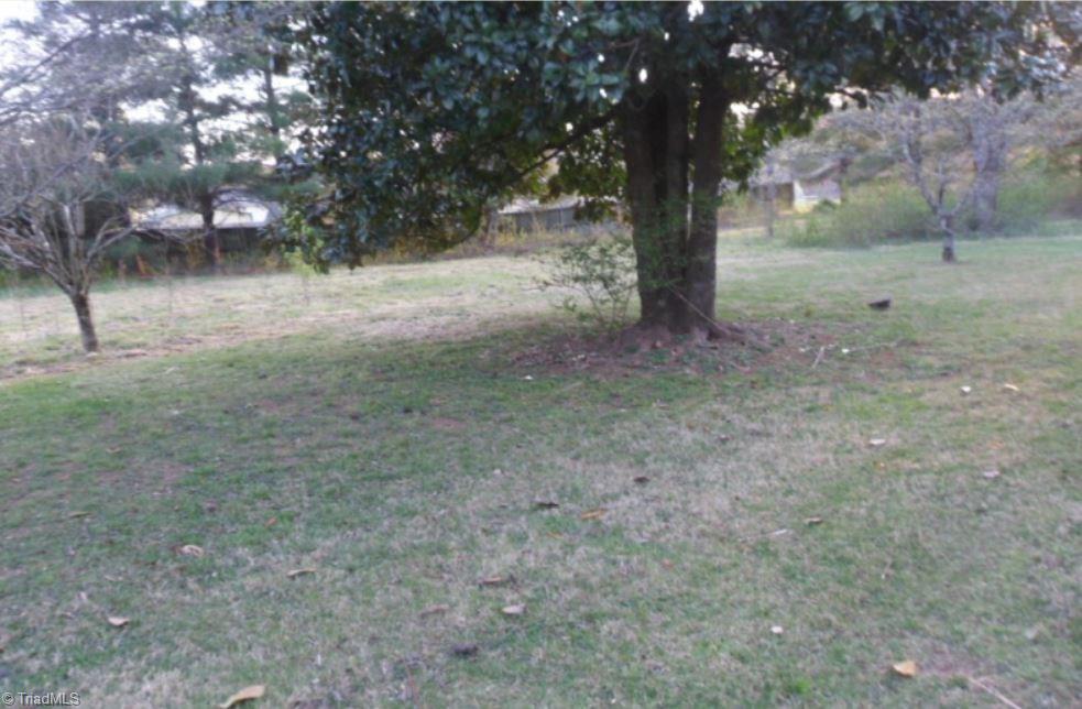 1124 Beauchamp Road Advance, NC 27006 - Photo 5 of 10 Gallery Image 5