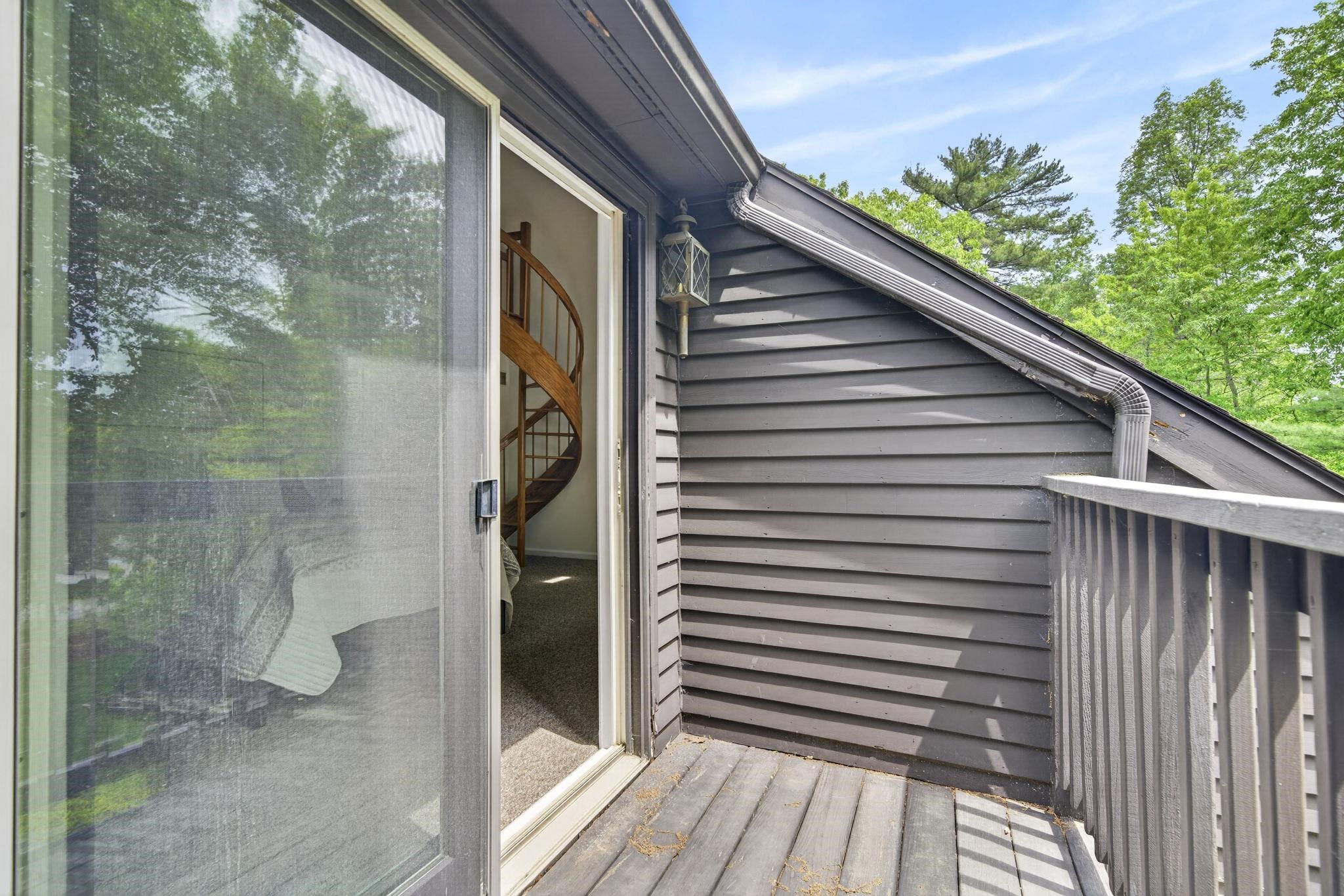 37 Stacey Circle Windham, NH 03087 - Photo 33 of 41