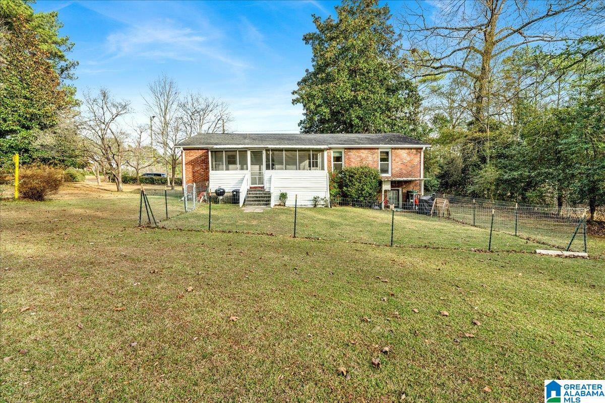 335 10th Street Northwest Alabaster, AL 35007 - Photo 35 of 41