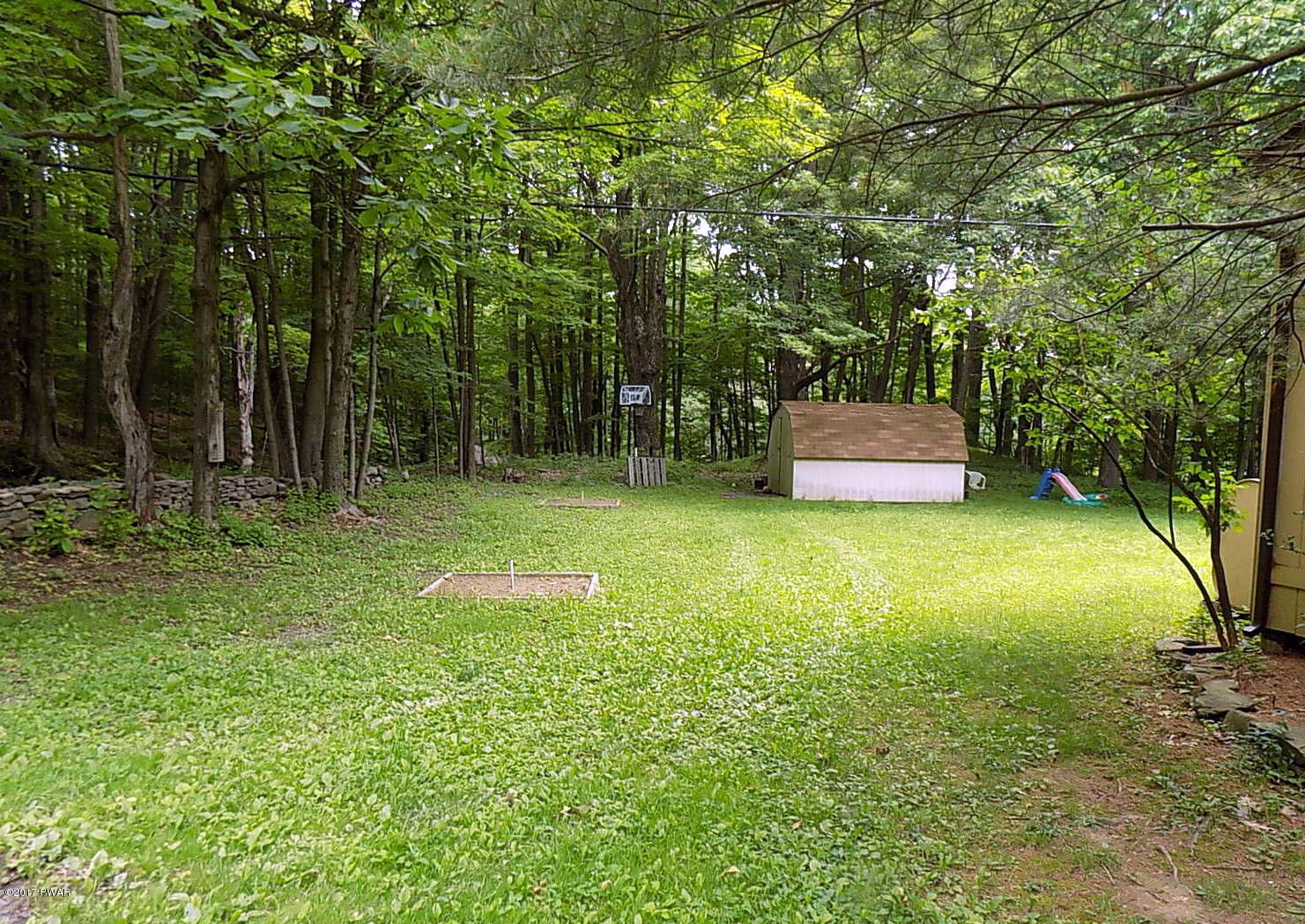 340 German Valley Road Canadensis, PA 18325 - Photo 7 of 11