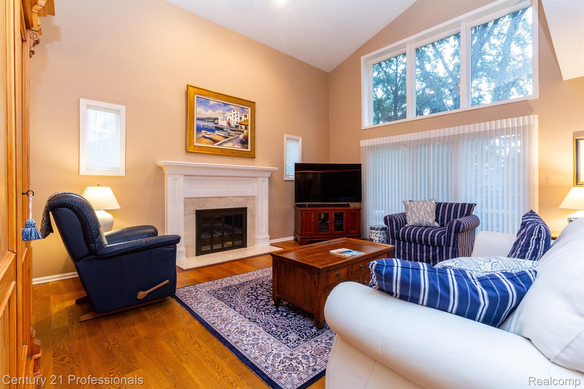 778 Lockmoore Court Rochester, MI 48307 - Photo 6 of 62 Gallery Image 6