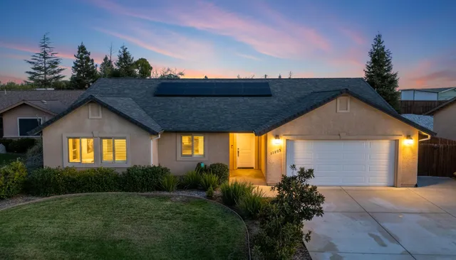 $435,000 | 11365 Puffin Way, Redding, CA 96003